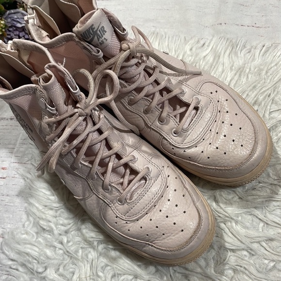 Nike SF Air Force 1 MidSilt Red Canvas Mid Top Sneakers - Picture 6 of 11